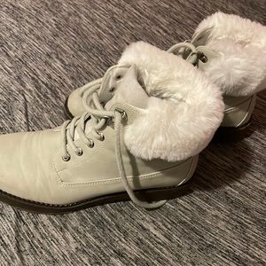 Mint green fluffy boots